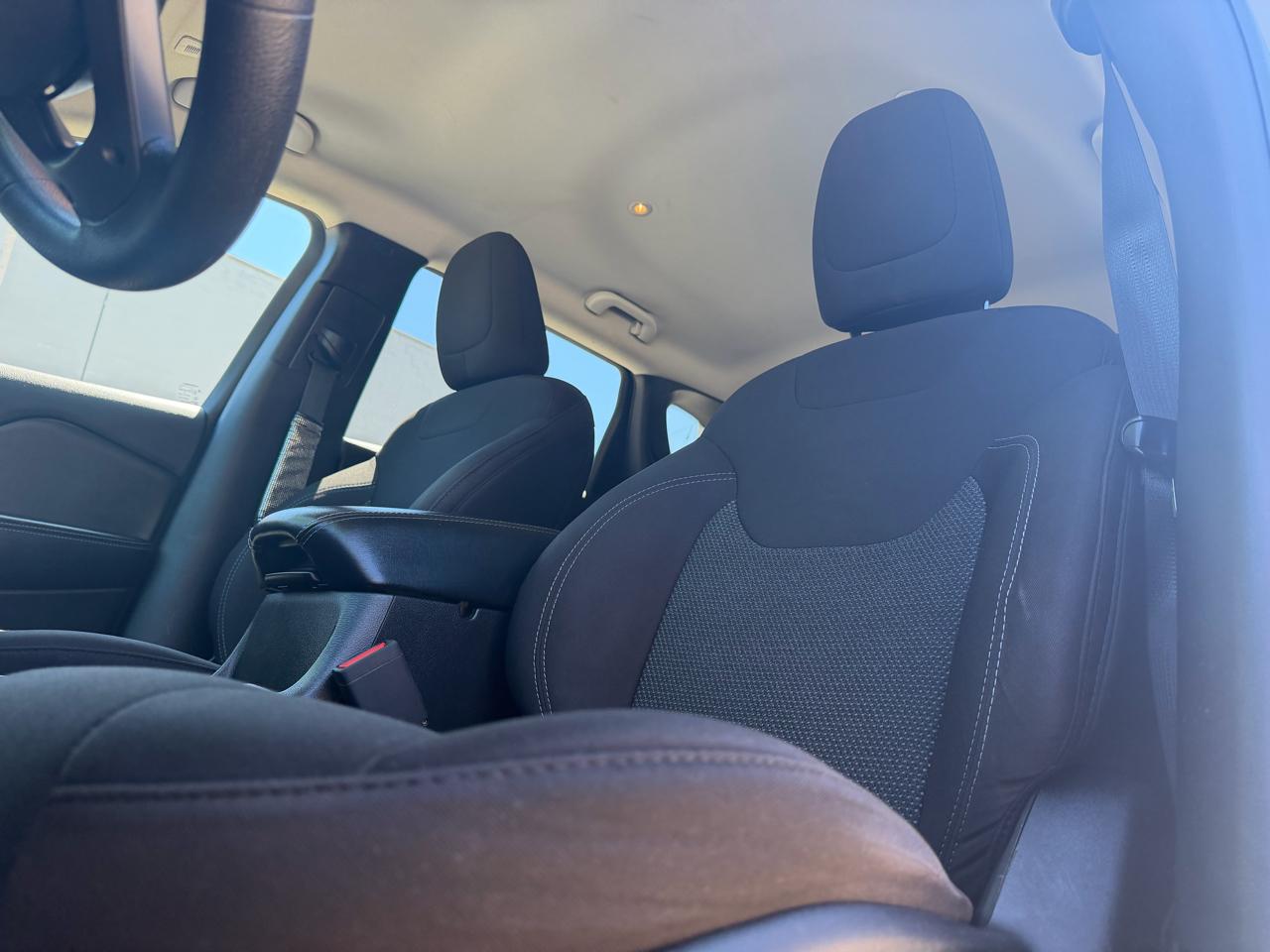 Jeep Cherokee Latitude FWD 2019