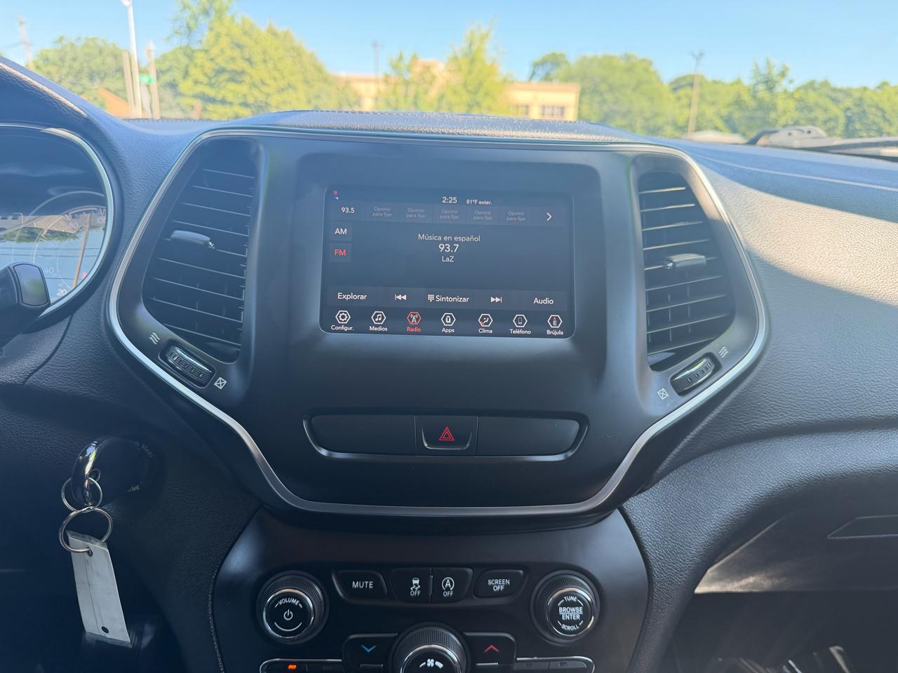Jeep Cherokee Latitude FWD 2019