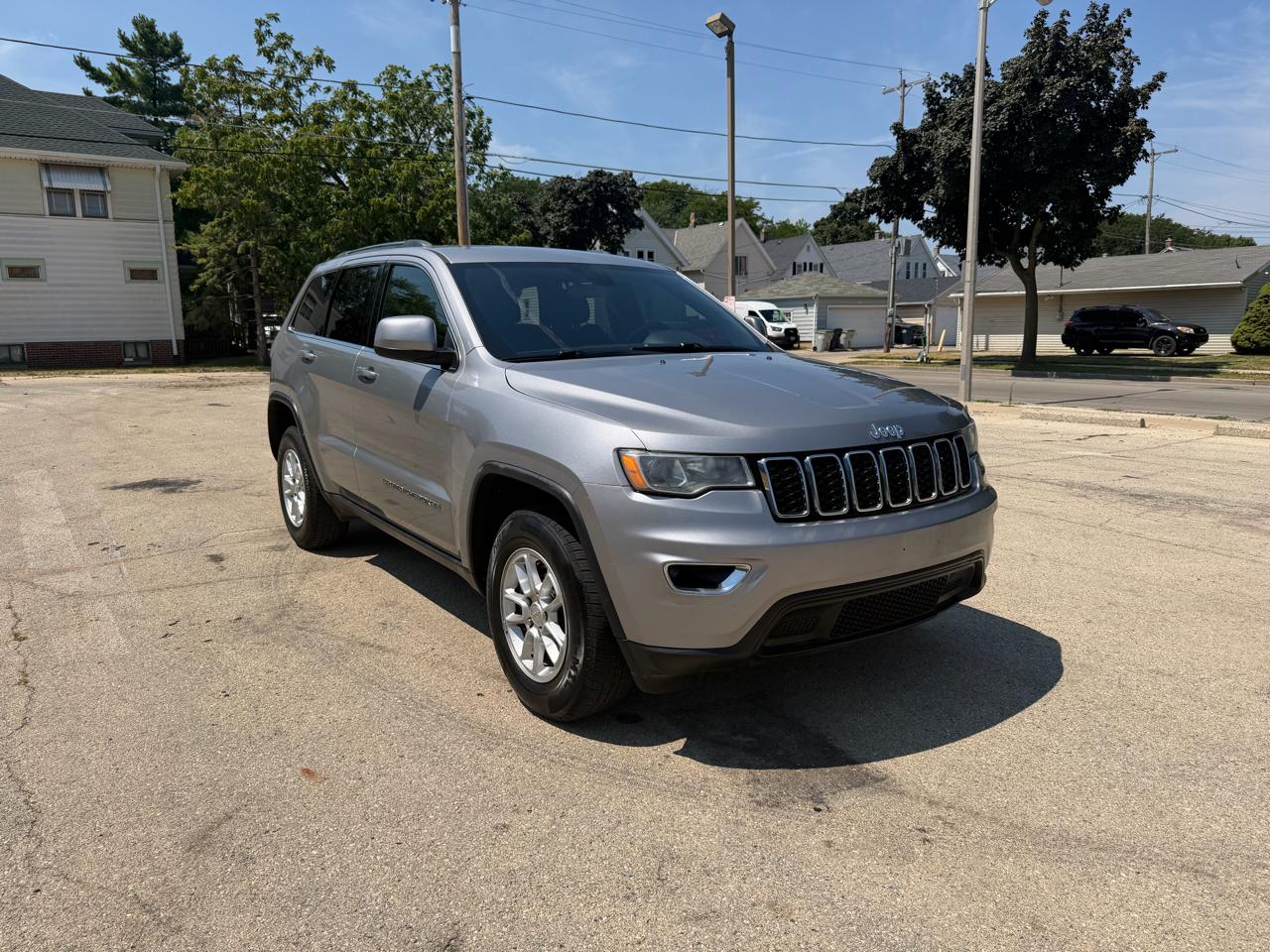 Jeep Grand Cherokee Laredo 4WD 2020