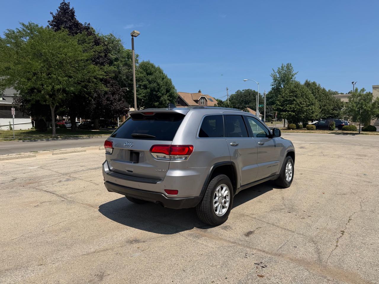 Jeep Grand Cherokee Laredo 4WD 2020