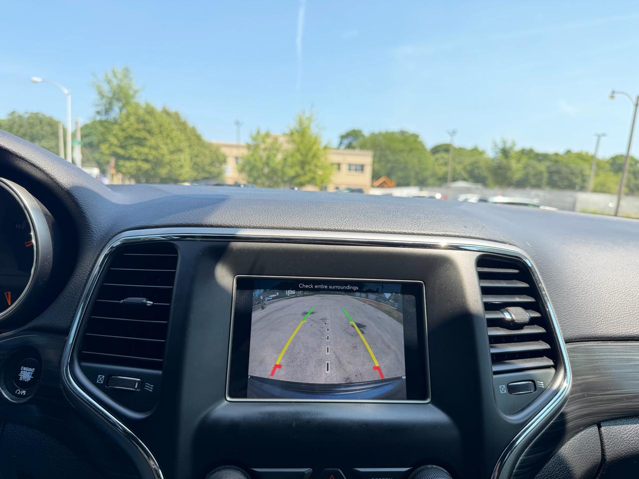 Jeep Grand Cherokee Laredo 4WD 2020