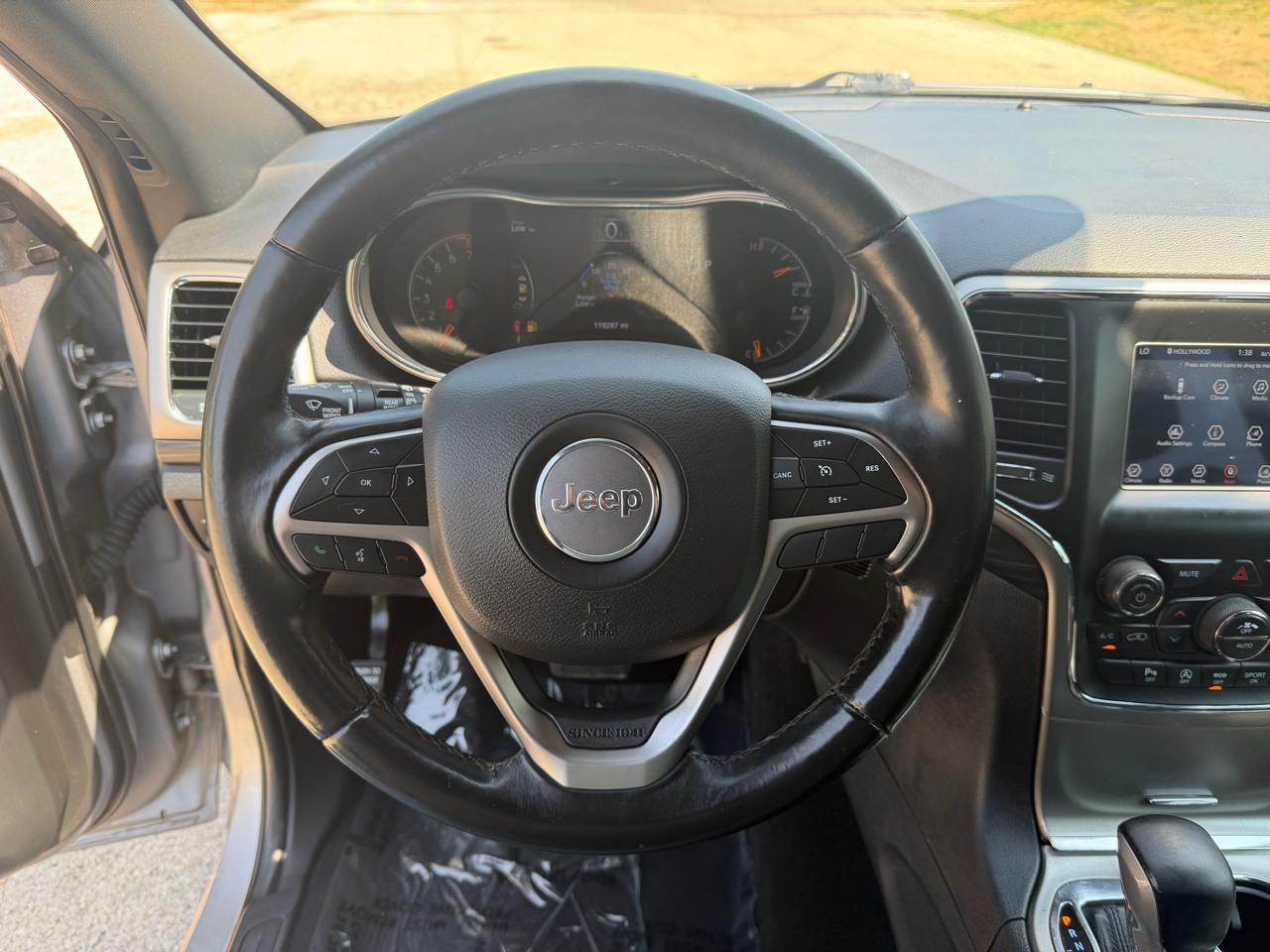 Jeep Grand Cherokee Laredo 4WD 2020