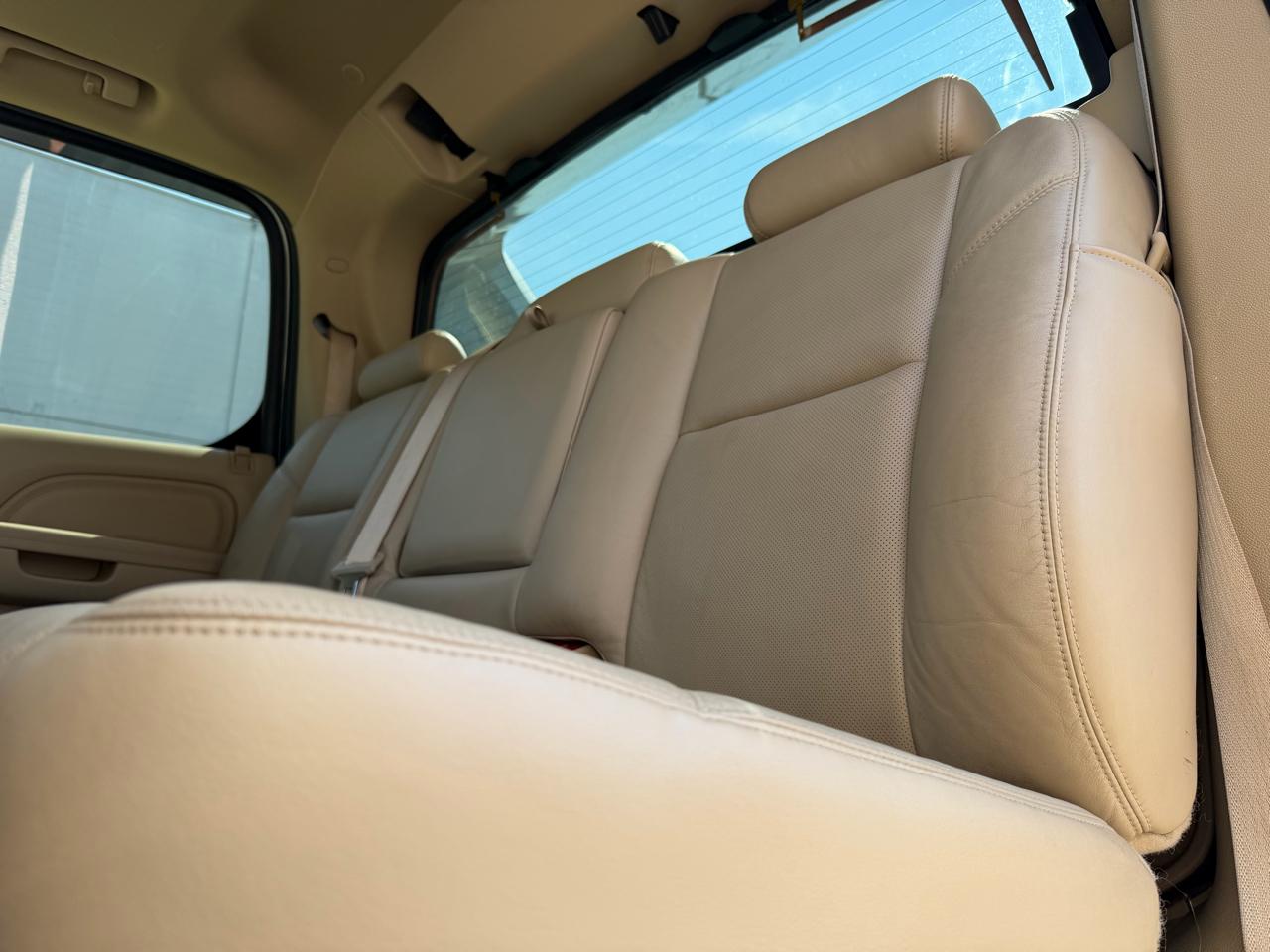 Cadillac Escalade EXT Luxury 2011