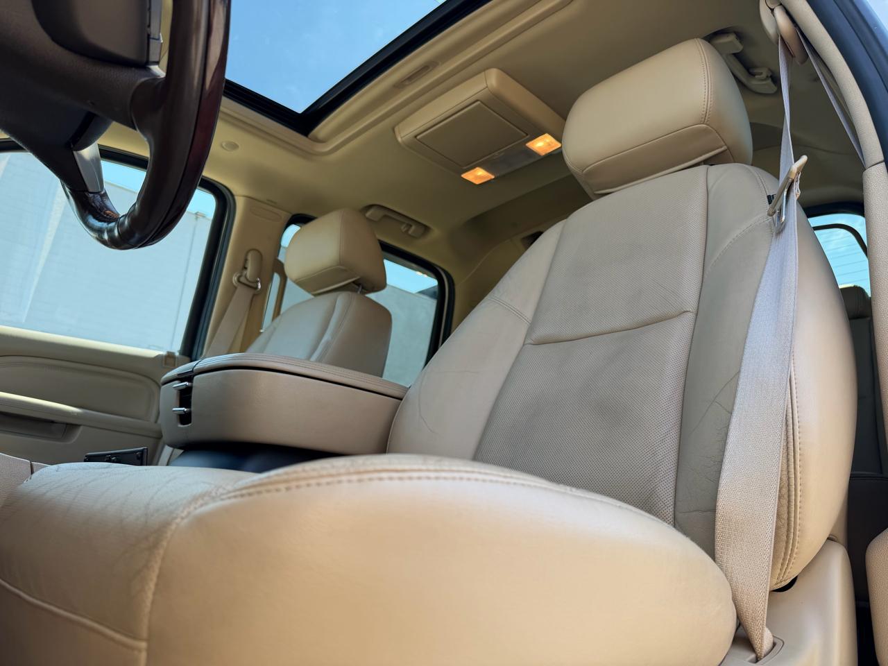 Cadillac Escalade EXT Luxury 2011