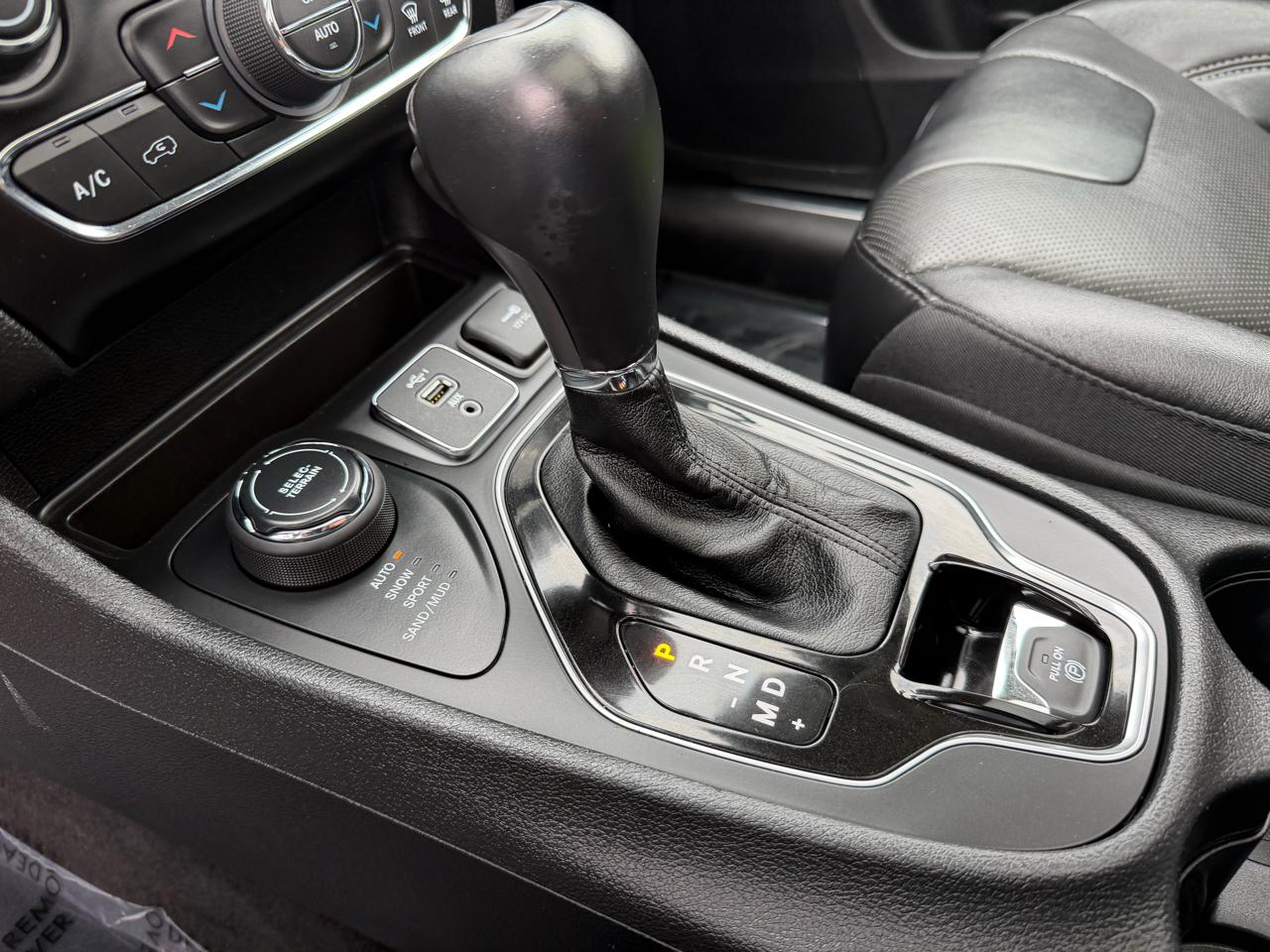 Jeep Cherokee Limited 4WD 2021