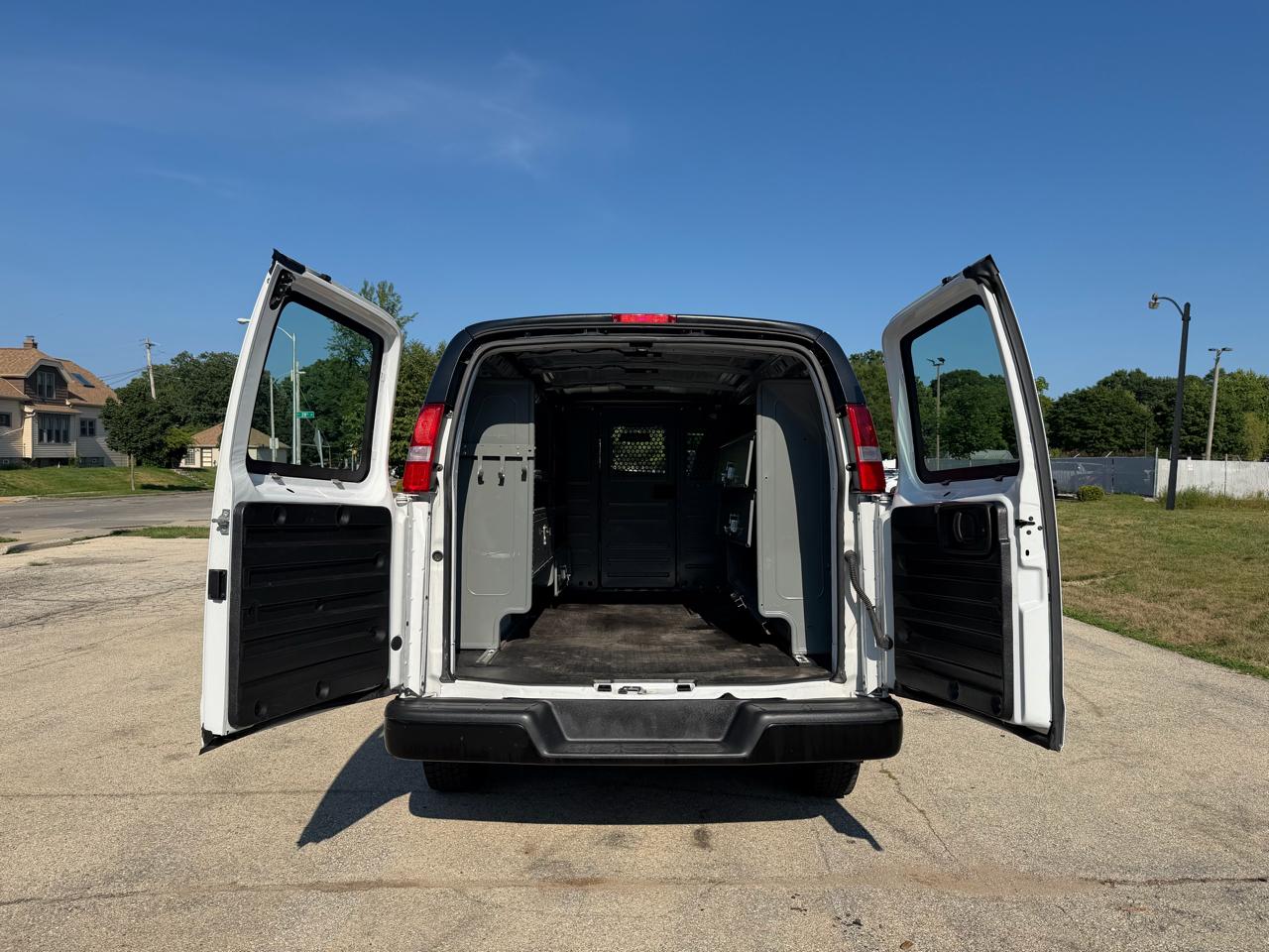 Chevrolet Express 2500 Cargo 2024