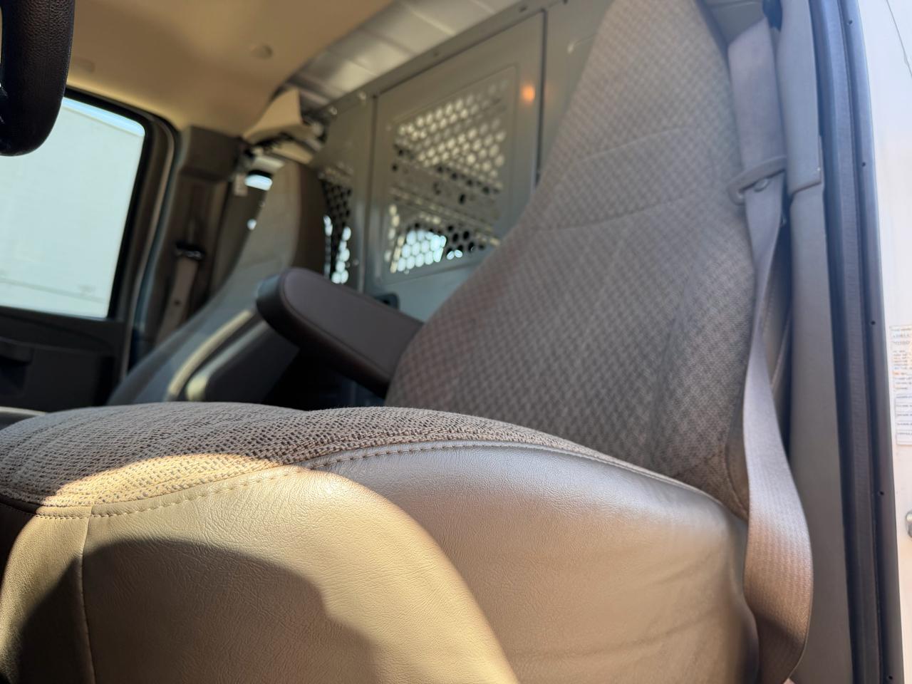 Chevrolet Express 2500 Cargo 2024