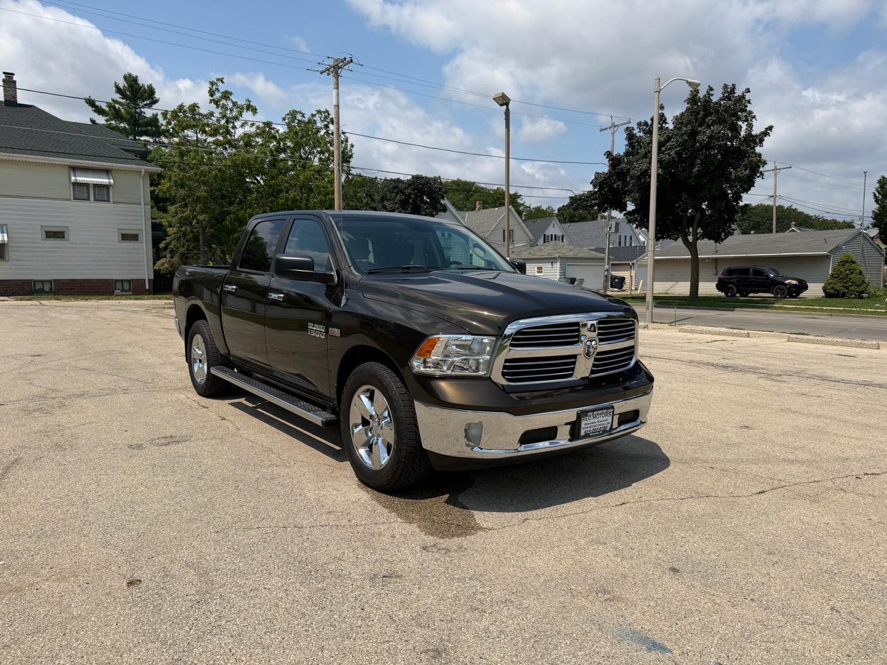 RAM 1500 SLT Crew Cab SWB 4WD 2013