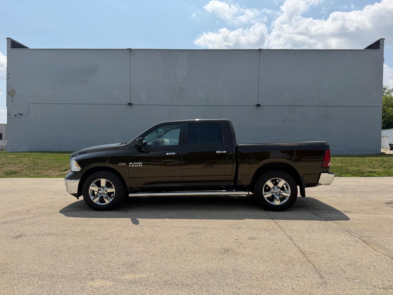 RAM 1500 SLT Crew Cab SWB 4WD 2013