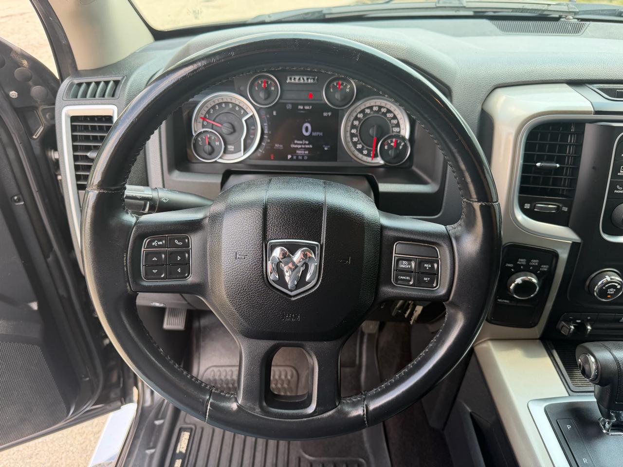 RAM 1500 SLT Crew Cab SWB 4WD 2013