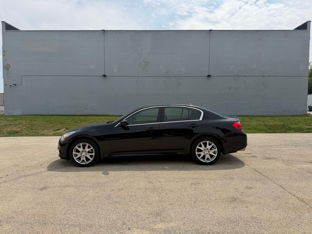 Infiniti G Sedan G37x AWD 2011