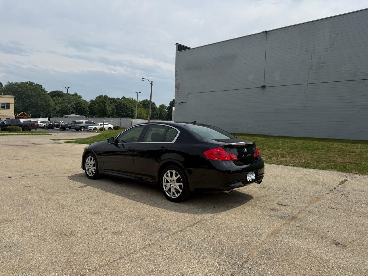 Infiniti G Sedan G37x AWD 2011