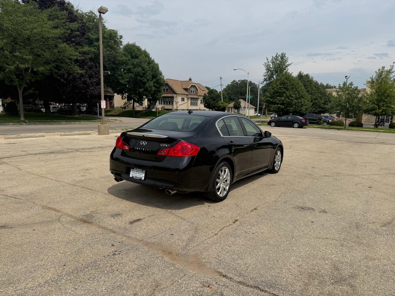 Infiniti G Sedan G37x AWD 2011