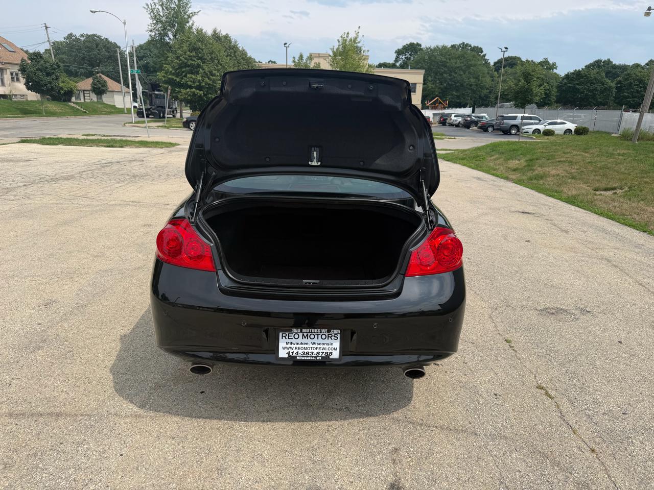 Infiniti G Sedan G37x AWD 2011