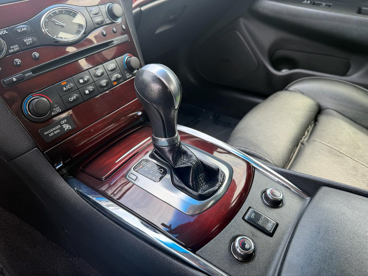 Infiniti G Sedan G37x AWD 2011