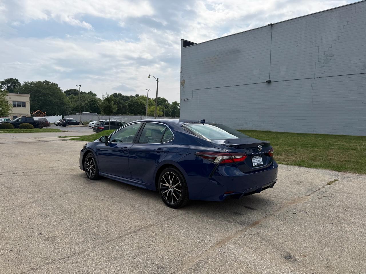 Toyota Camry SE 2023