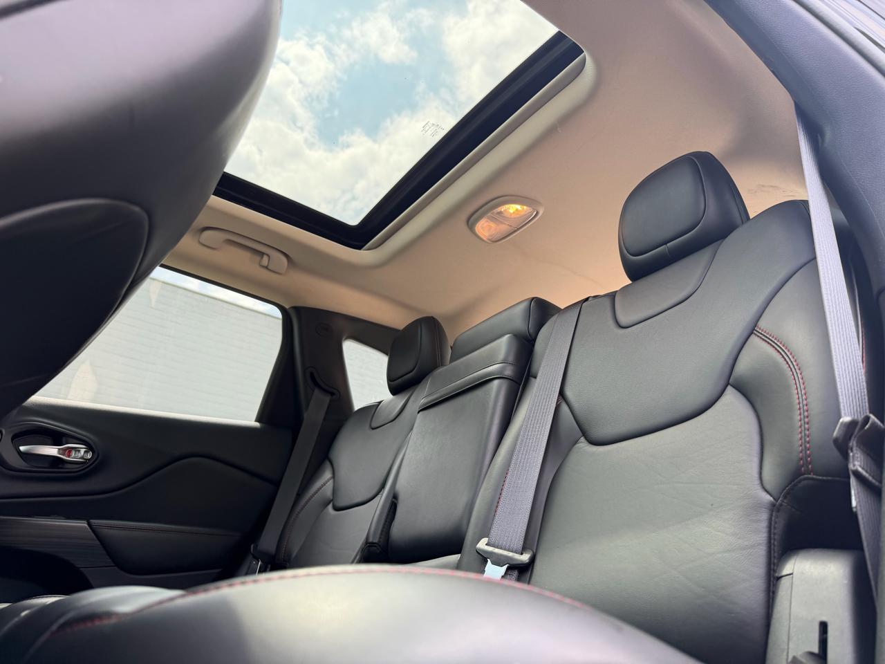 Jeep Cherokee Trailhawk 4WD 2015