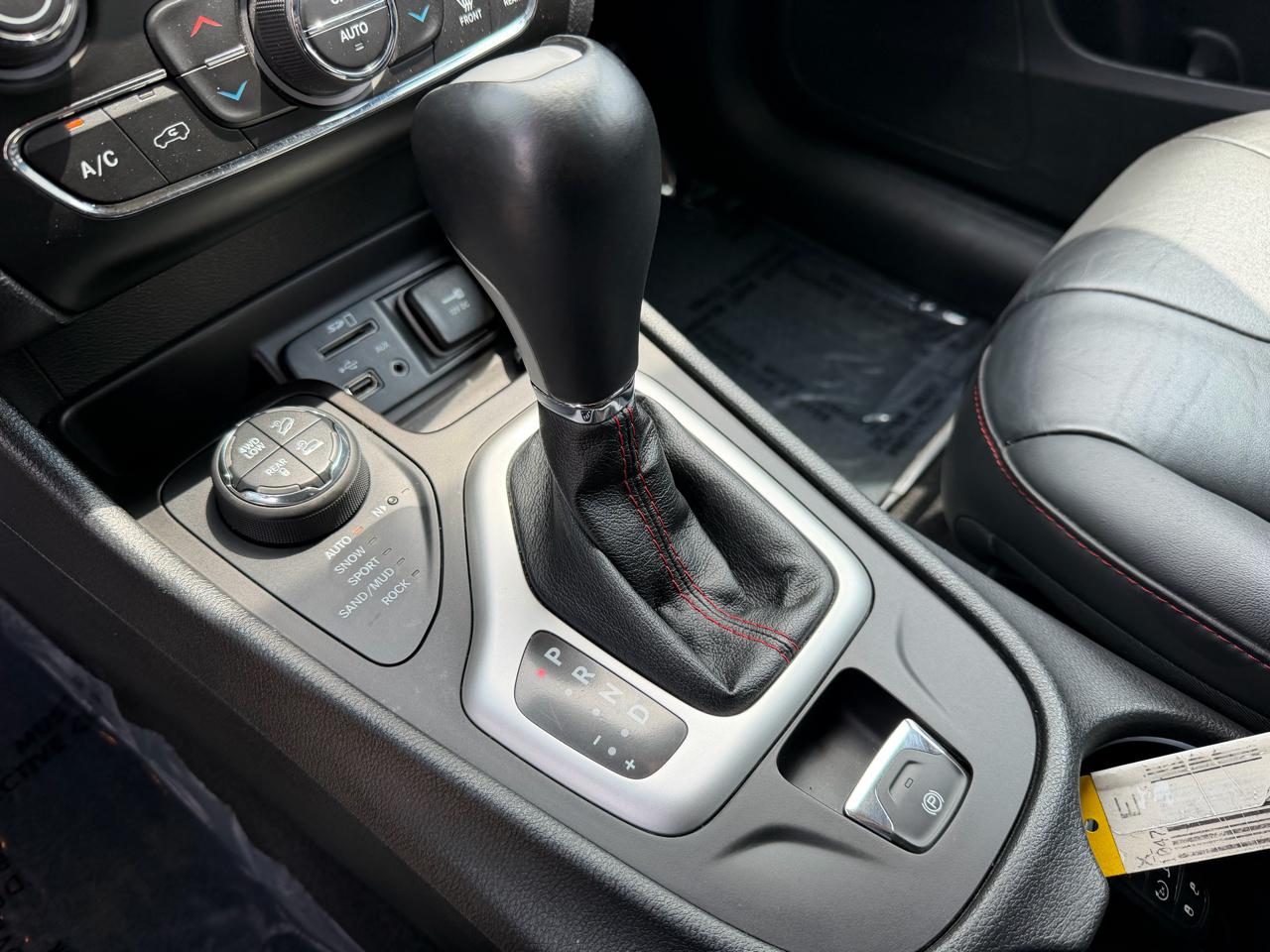 Jeep Cherokee Trailhawk 4WD 2015