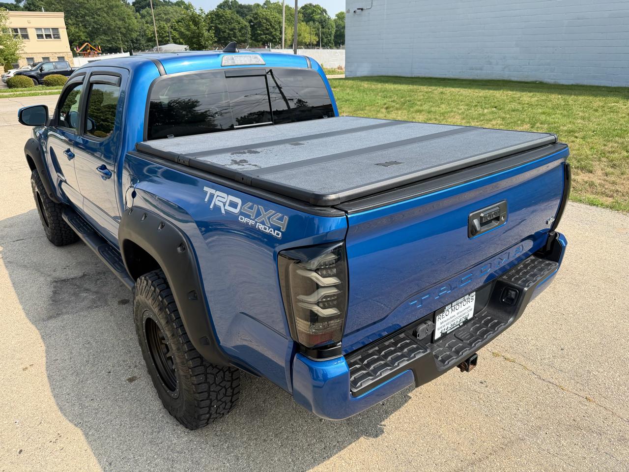 Toyota Tacoma SR5 Double Cab Long Bed V6 6AT 4WD 2017