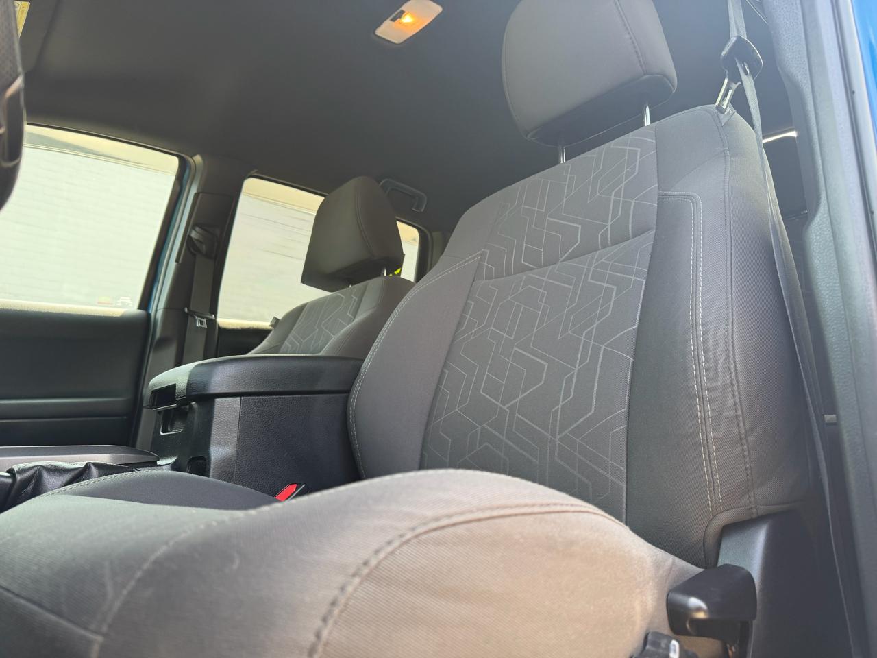 Toyota Tacoma SR5 Double Cab Long Bed V6 6AT 4WD 2017