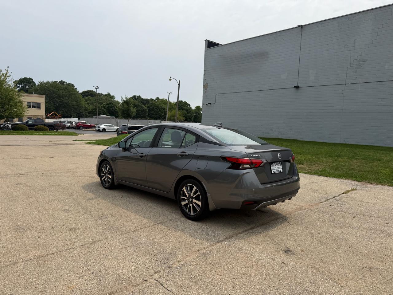 Nissan Versa SV 2020