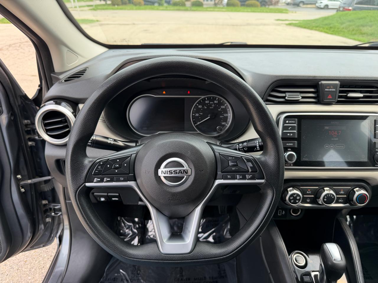 Nissan Versa SV 2020