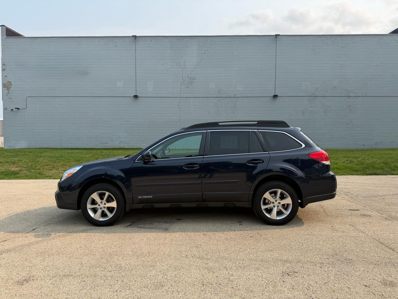 Subaru Outback 2.5i Limited 2013