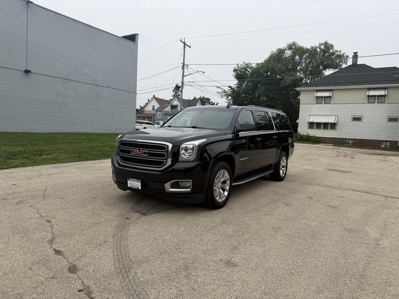GMC Yukon XL SLE 4WD 2017