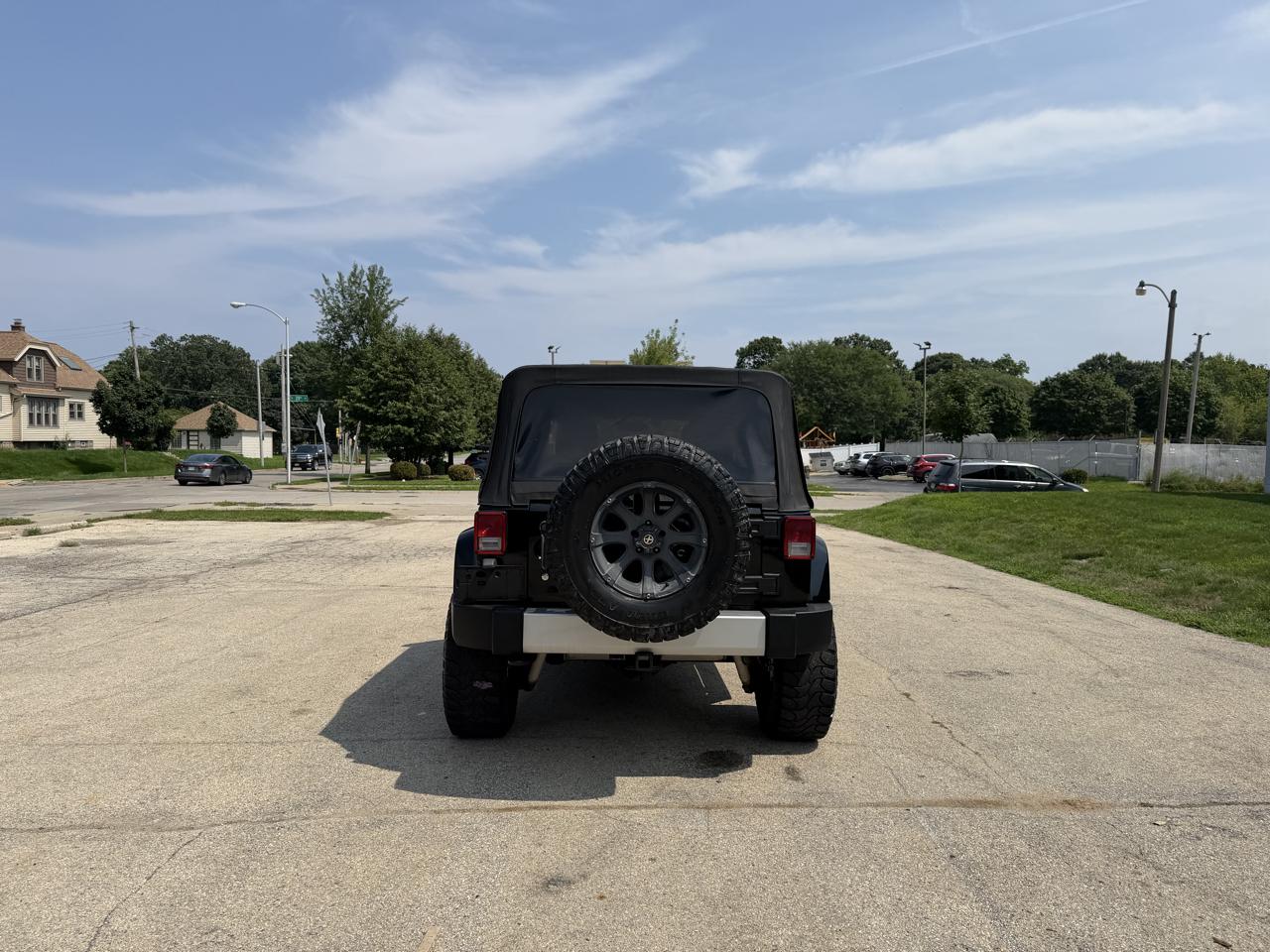 Jeep Wrangler Unlimited Sahara 4WD 2012