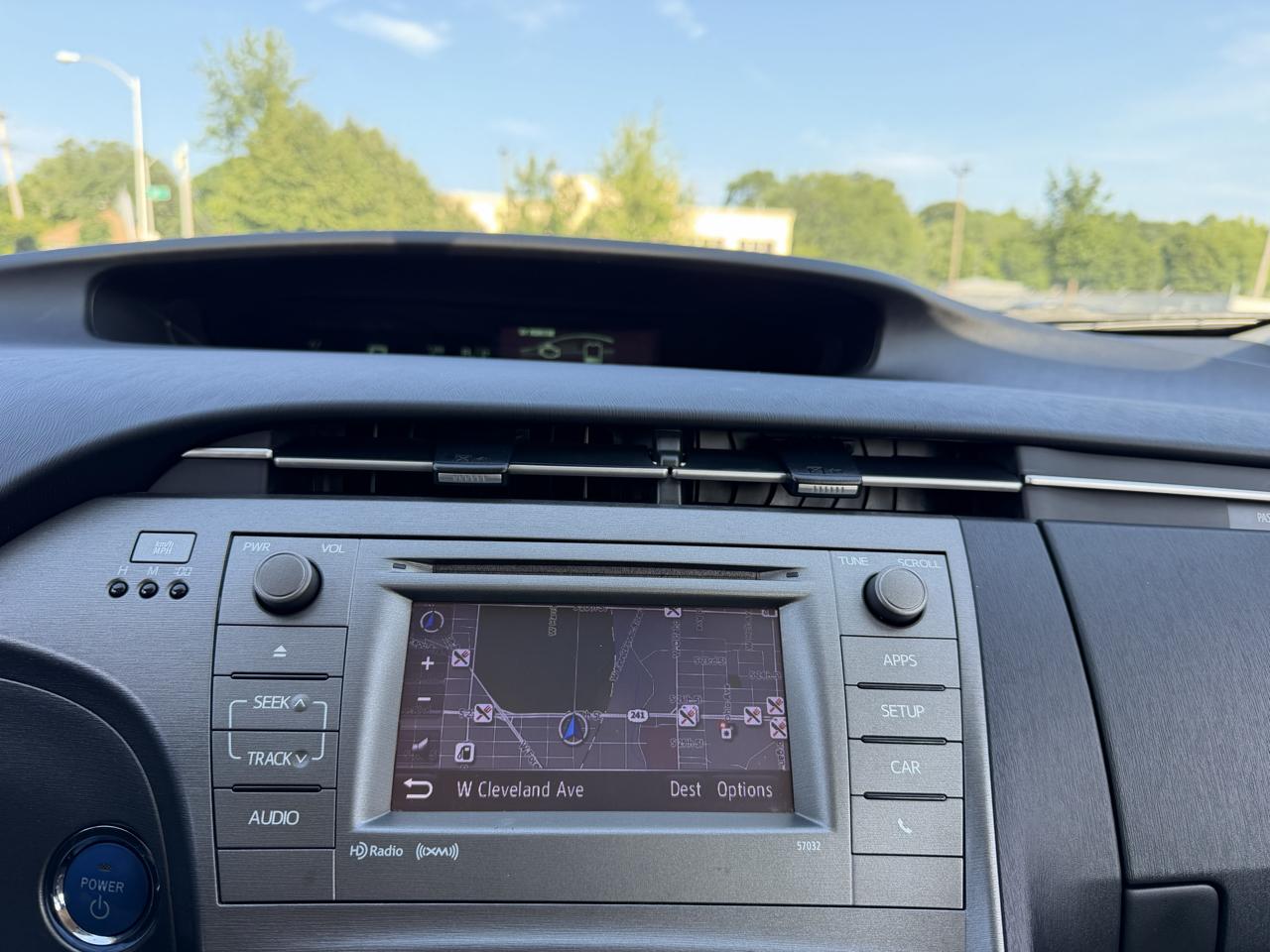 Toyota Prius Prius V 2012