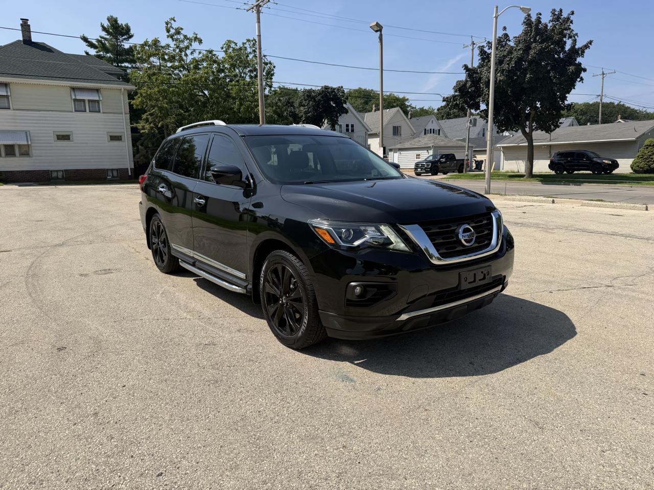 Nissan Pathfinder Platinum 4WD 2017