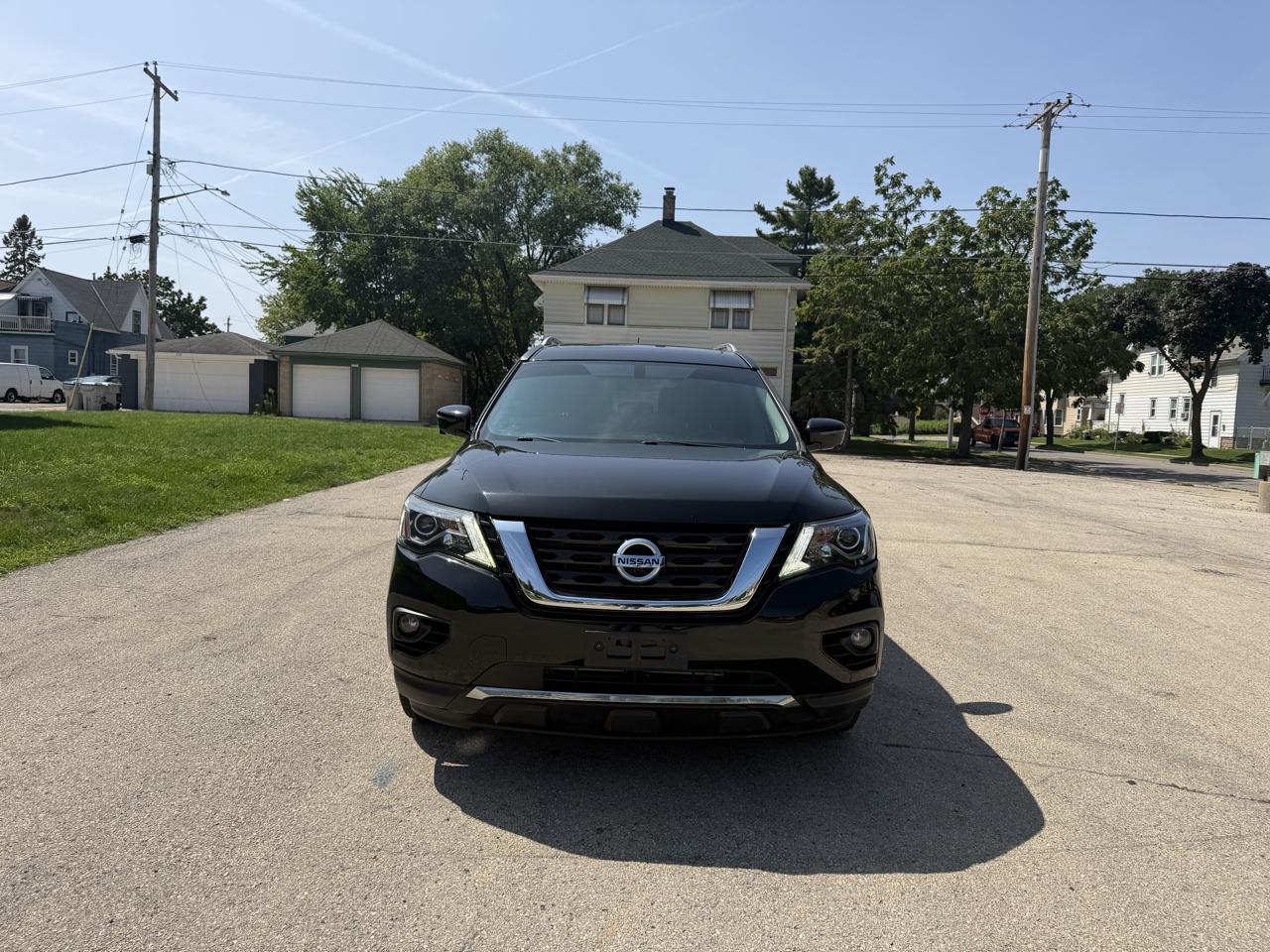 Nissan Pathfinder Platinum 4WD 2017