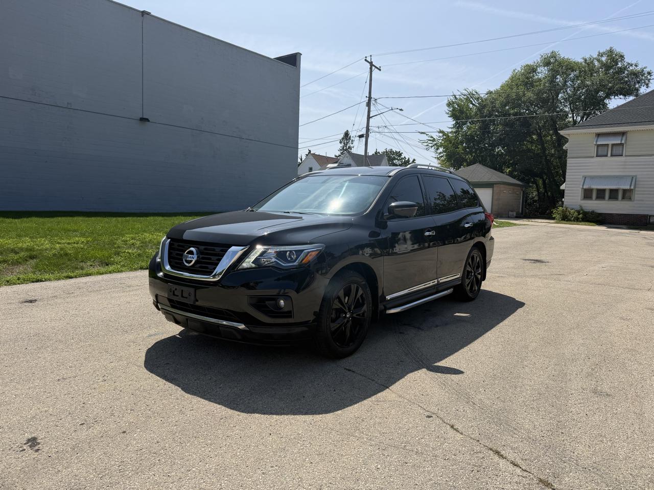 Nissan Pathfinder Platinum 4WD 2017