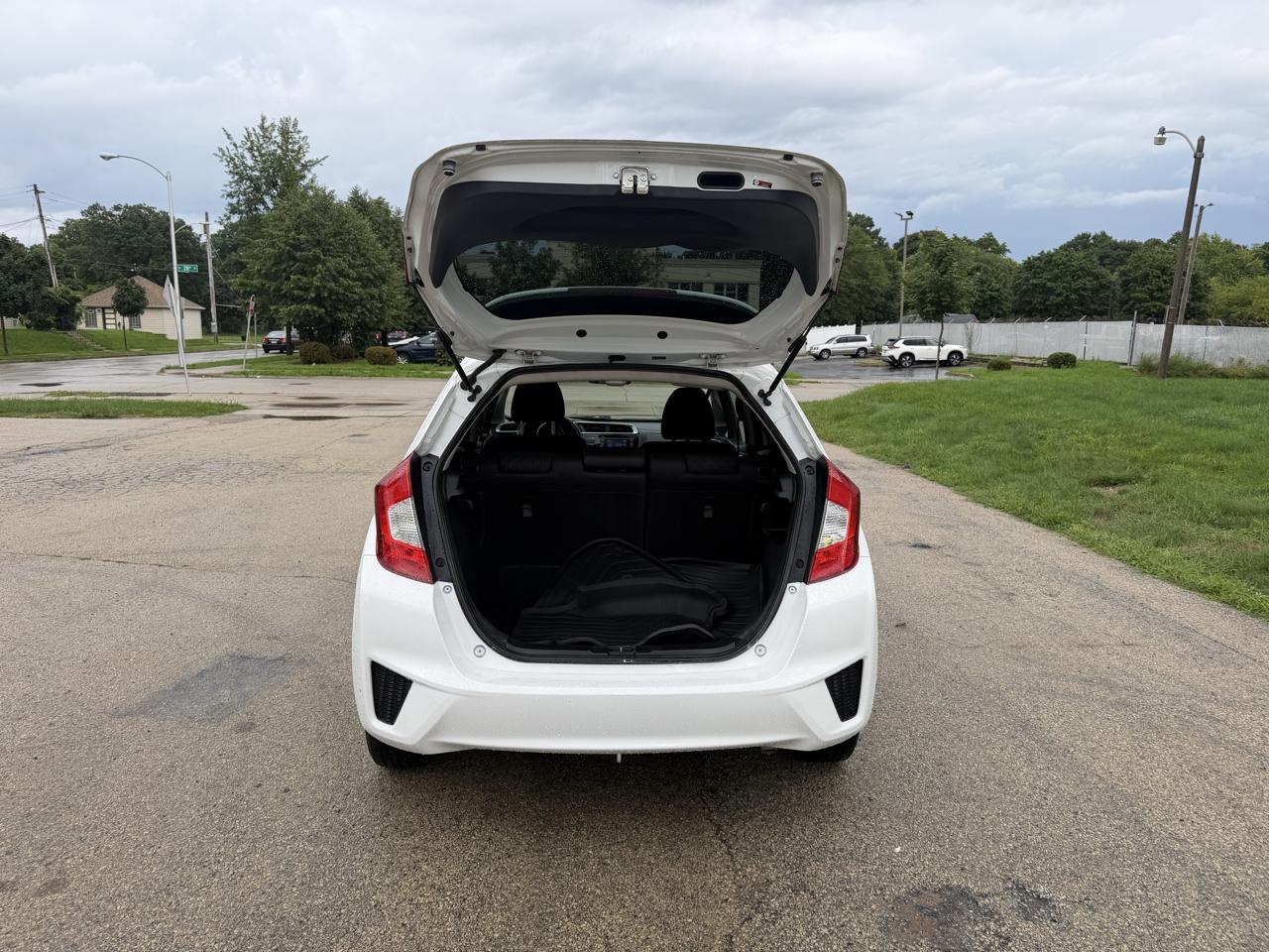 Honda Fit LX 6-Spd MT 2015