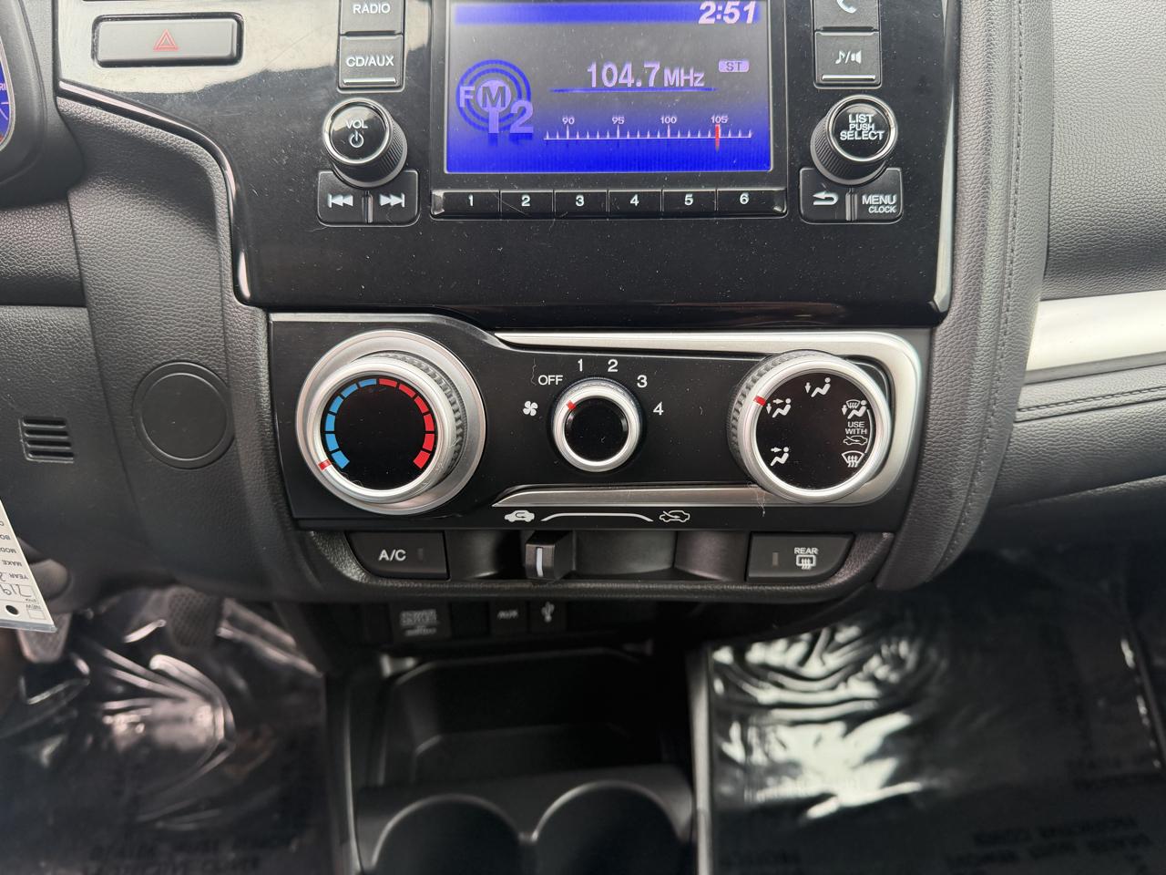 Honda Fit LX 6-Spd MT 2015