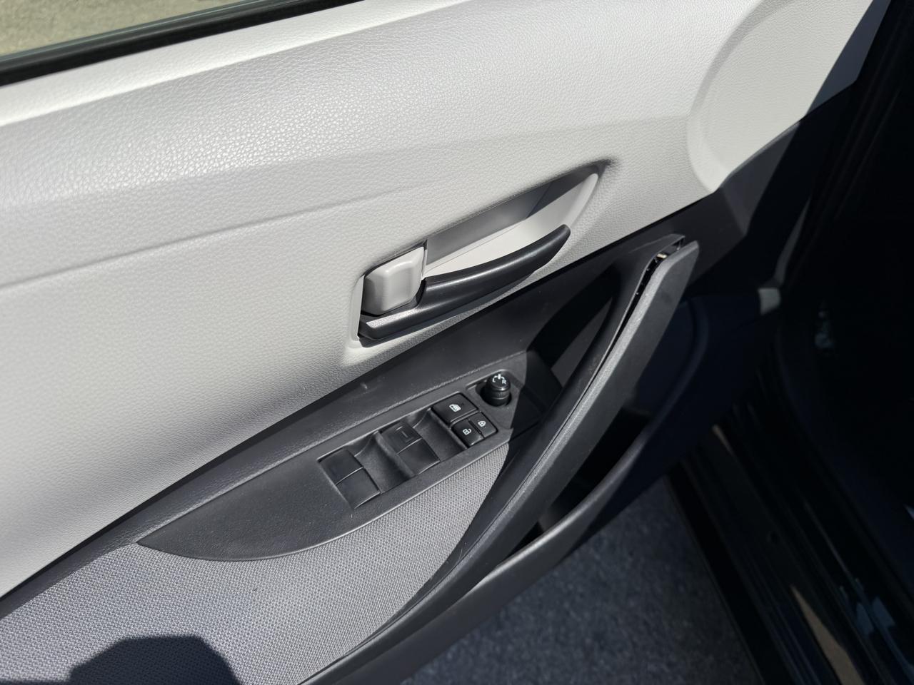 Toyota Corolla LE 2022