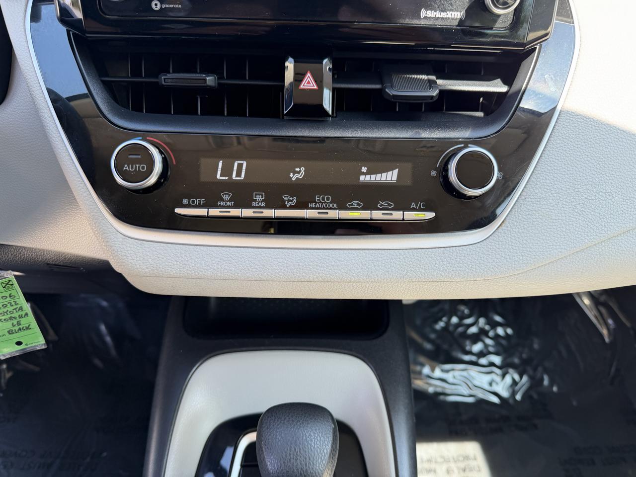 Toyota Corolla LE 2022