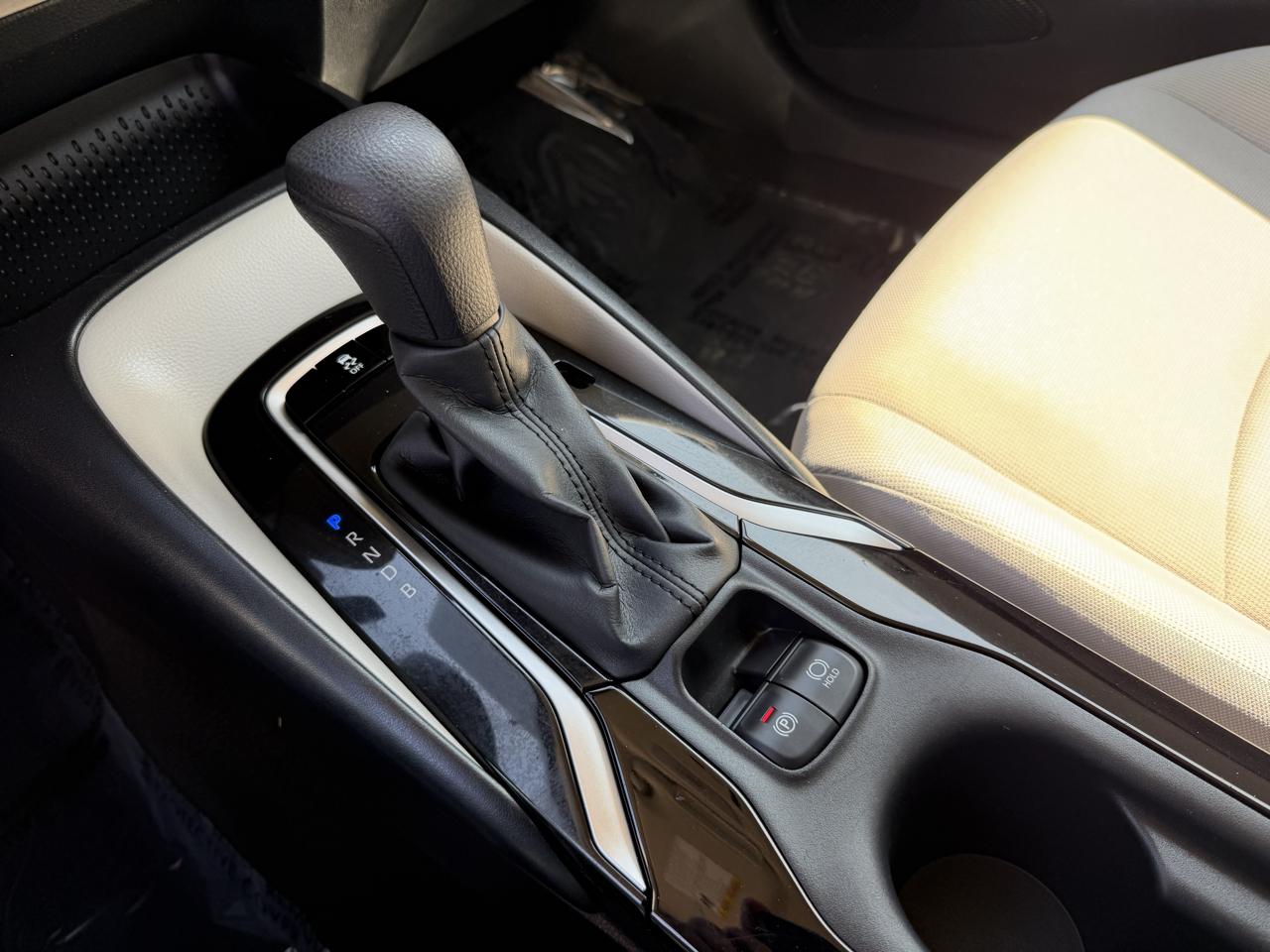 Toyota Corolla LE 2022