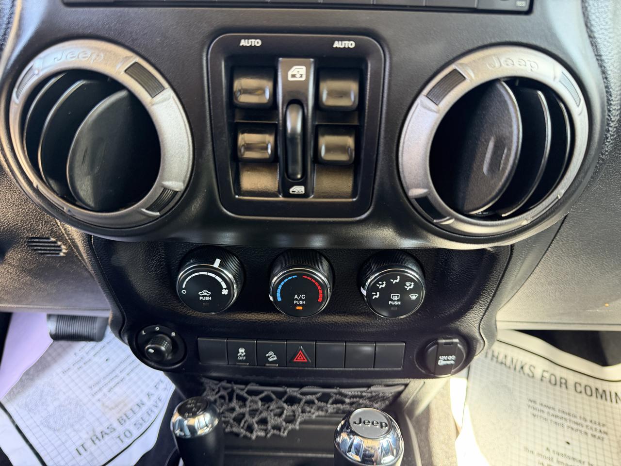 Jeep Wrangler Unlimited Sport 4WD 2015