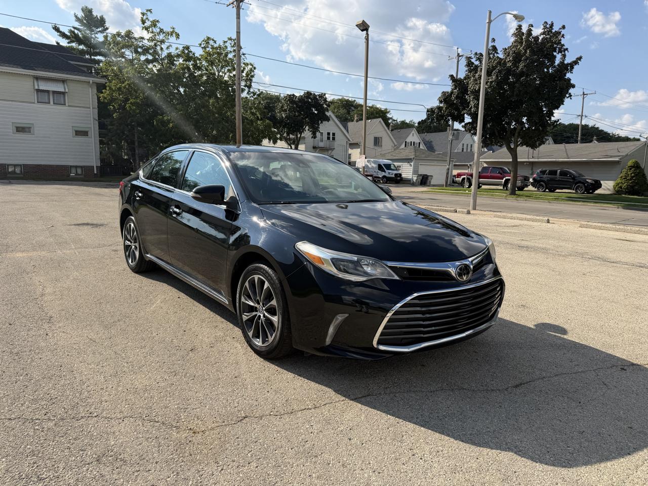 Toyota Avalon XLE 2018
