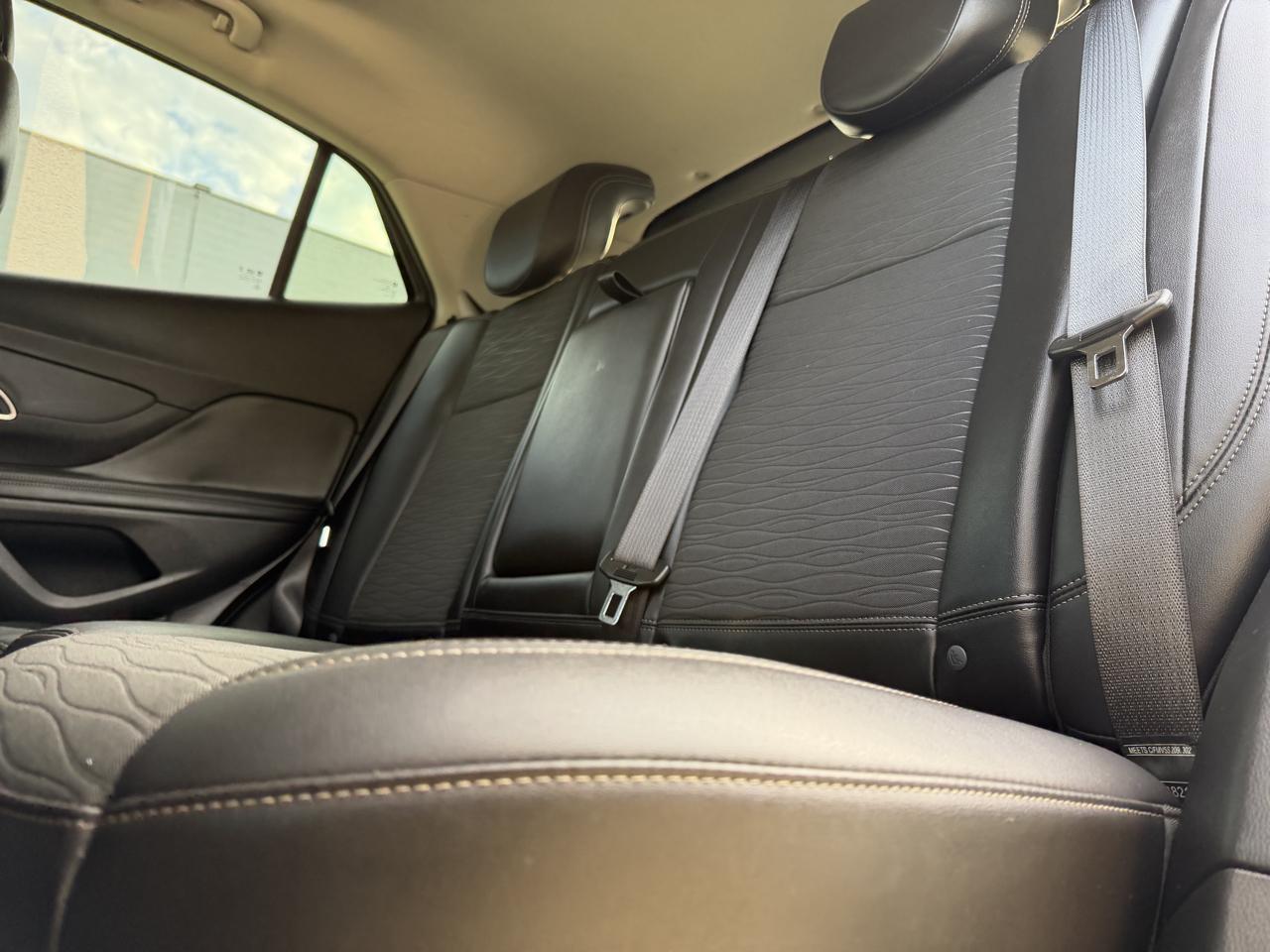 Buick Encore Base FWD 2015