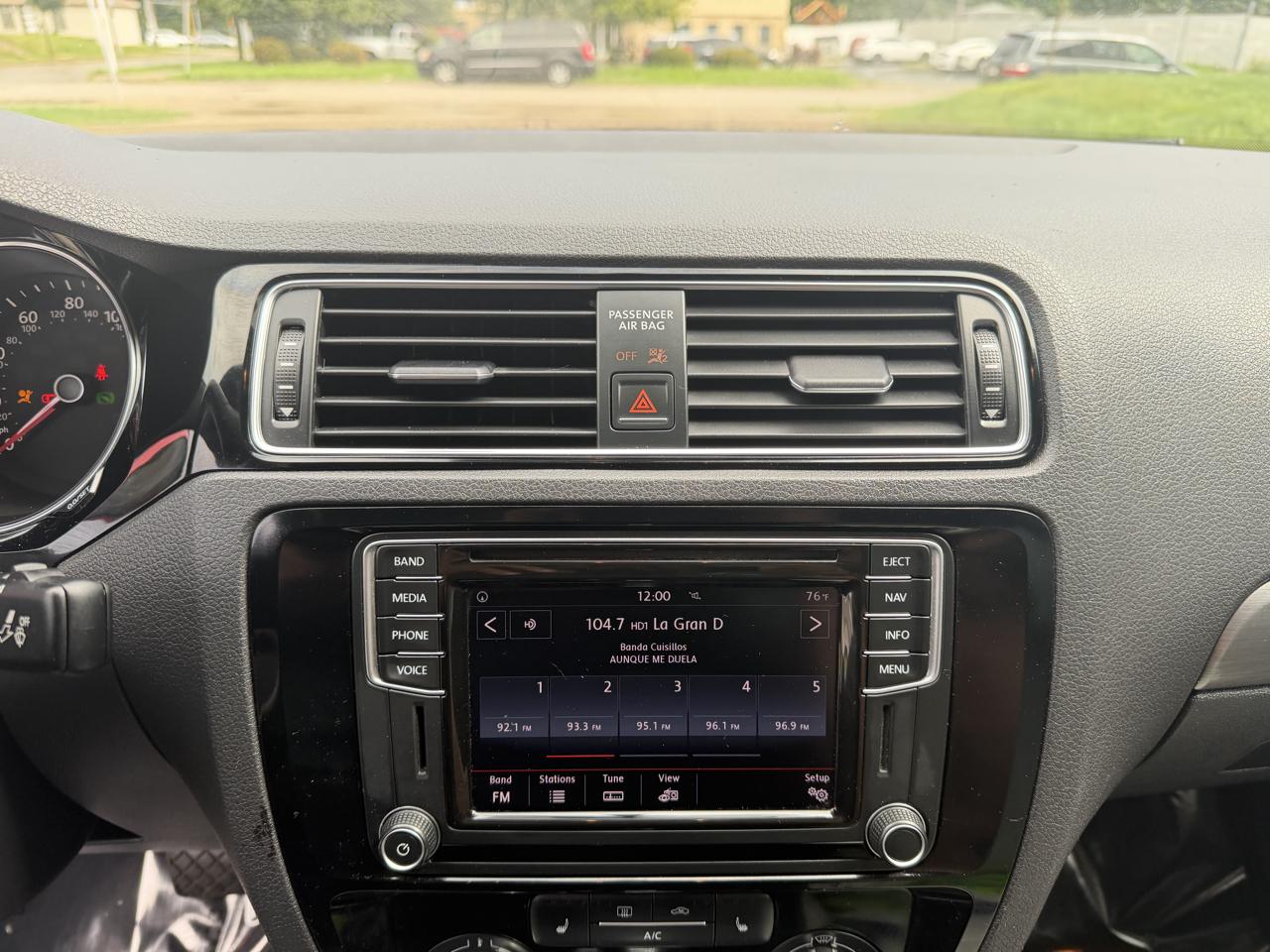 Volkswagen Jetta SE 6A 2016