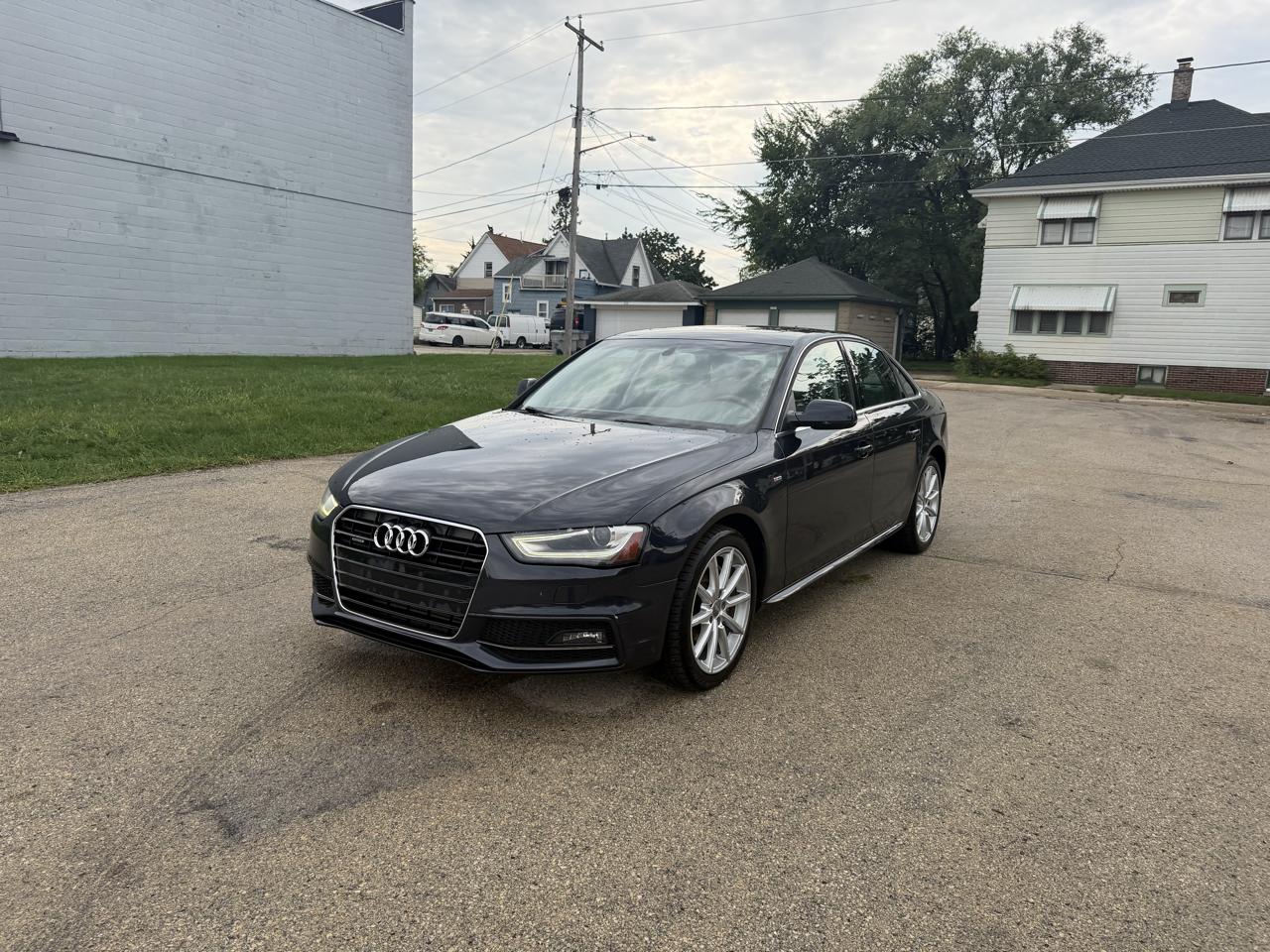 Audi A4 Premium Plus 4D Sdn at Qtro 2.0T 2014