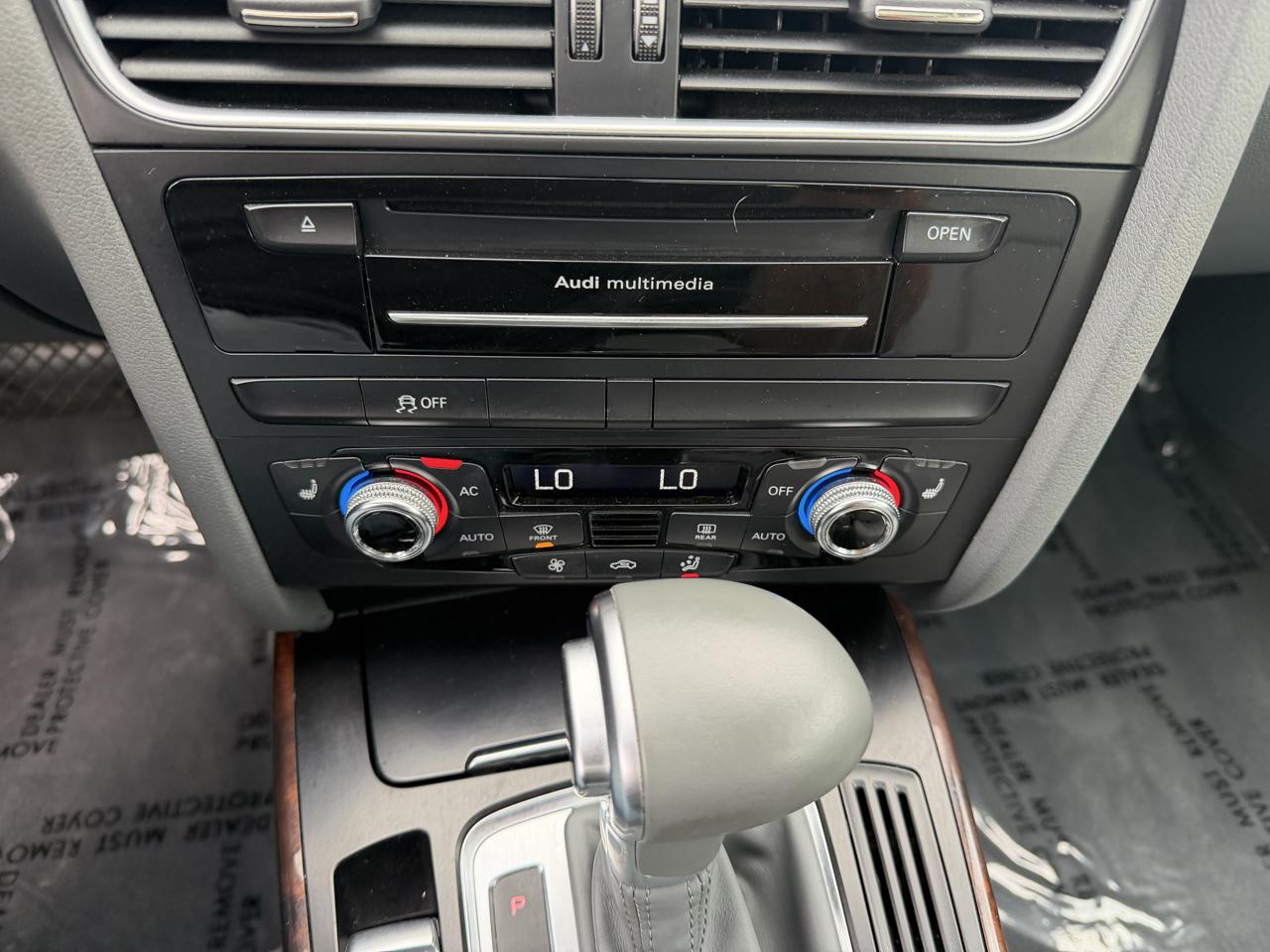 Audi A4 Premium Plus 4D Sdn at Qtro 2.0T 2014