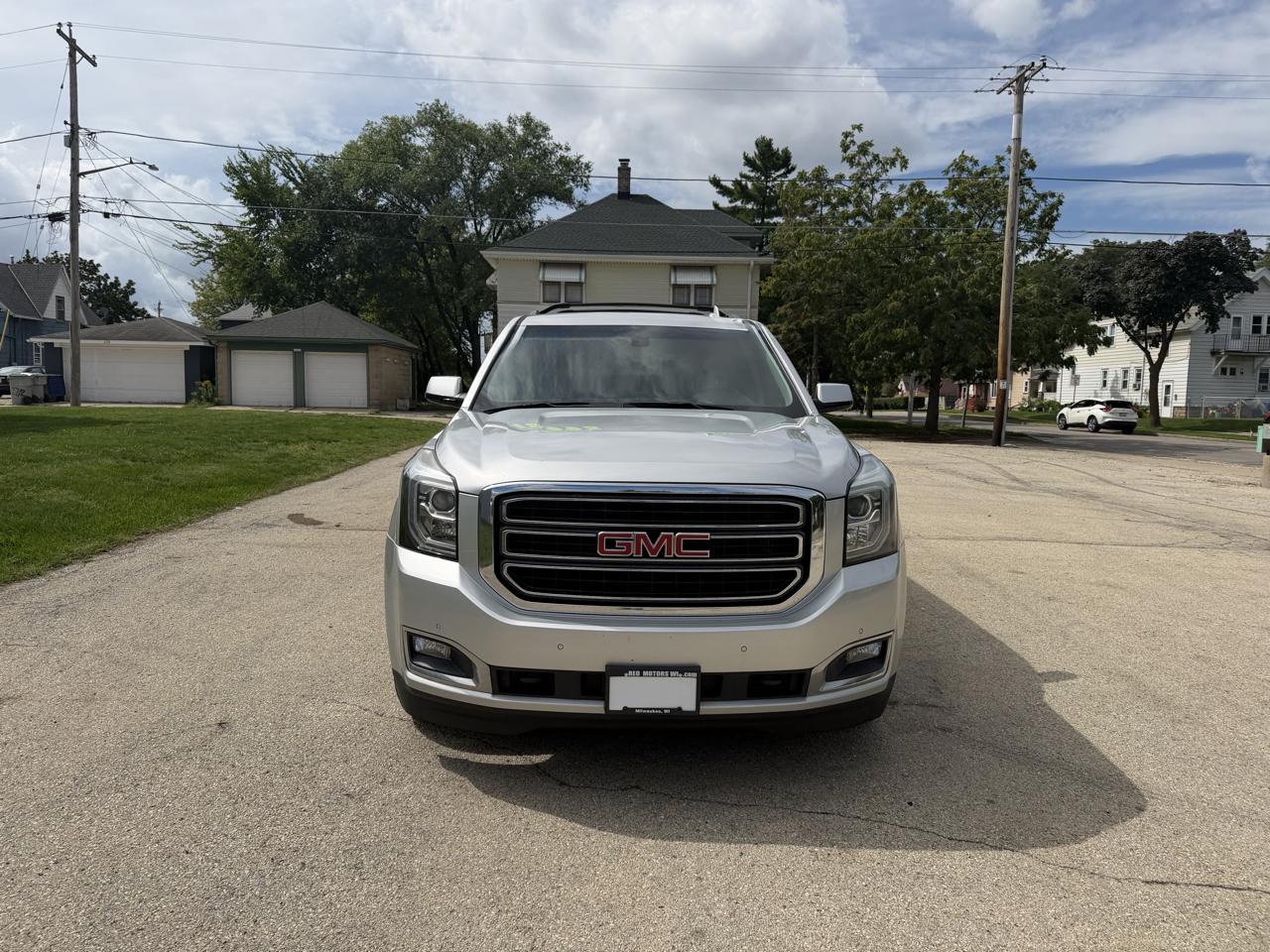 GMC Yukon XL SLE 4WD 2017