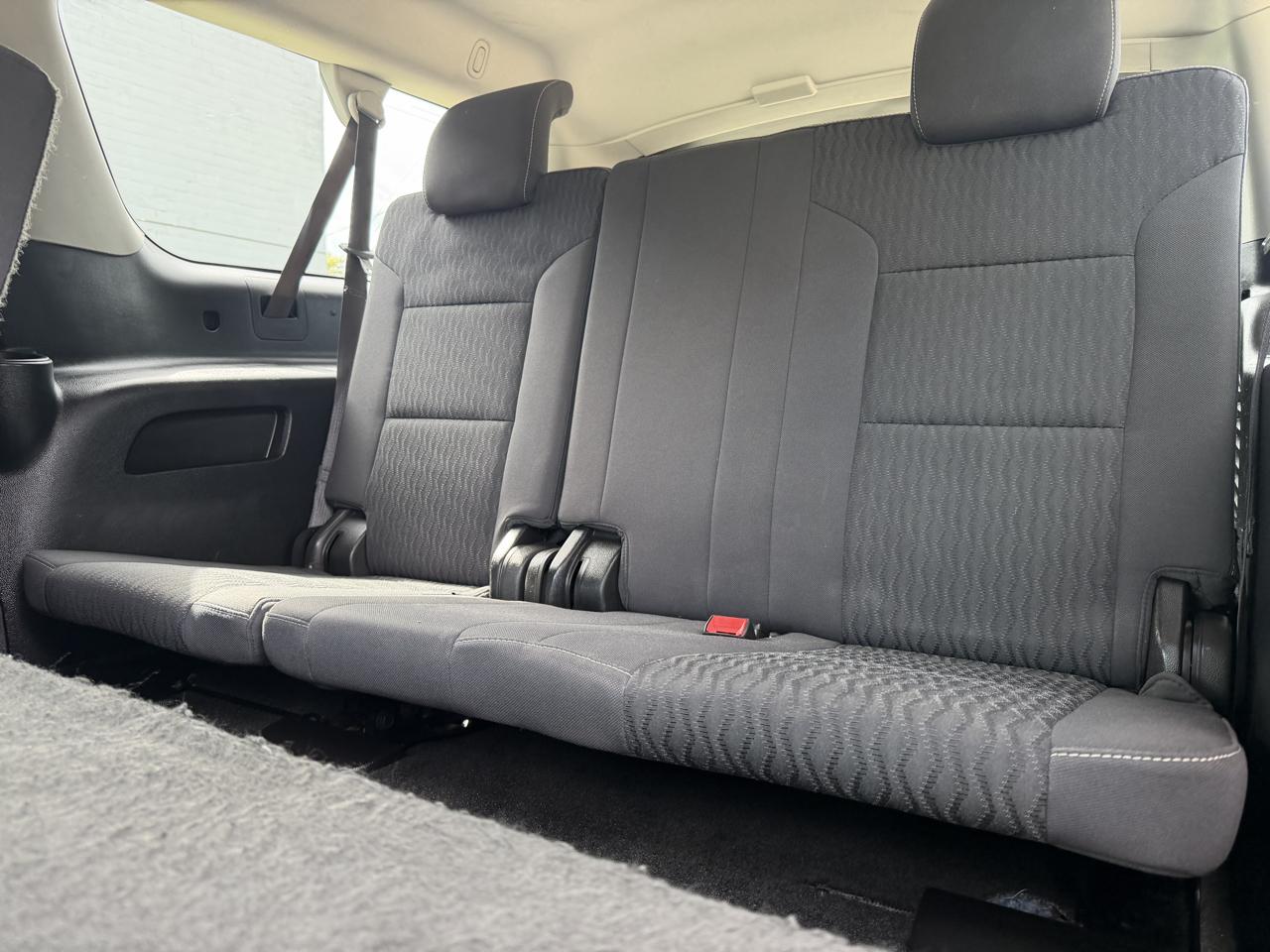 GMC Yukon XL SLE 4WD 2017