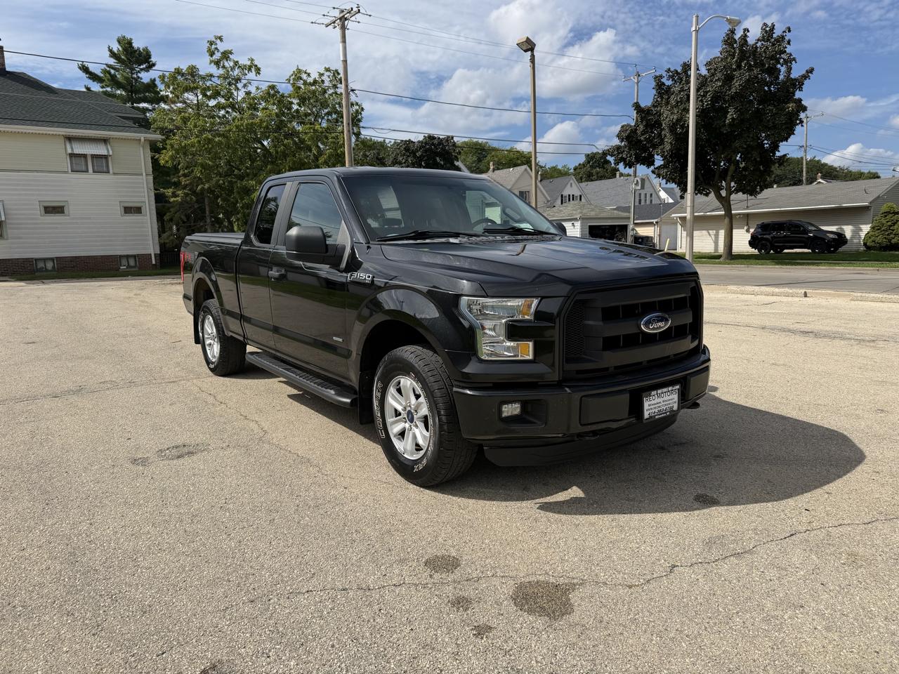 Ford F-150 Supercab 145" XL 2015
