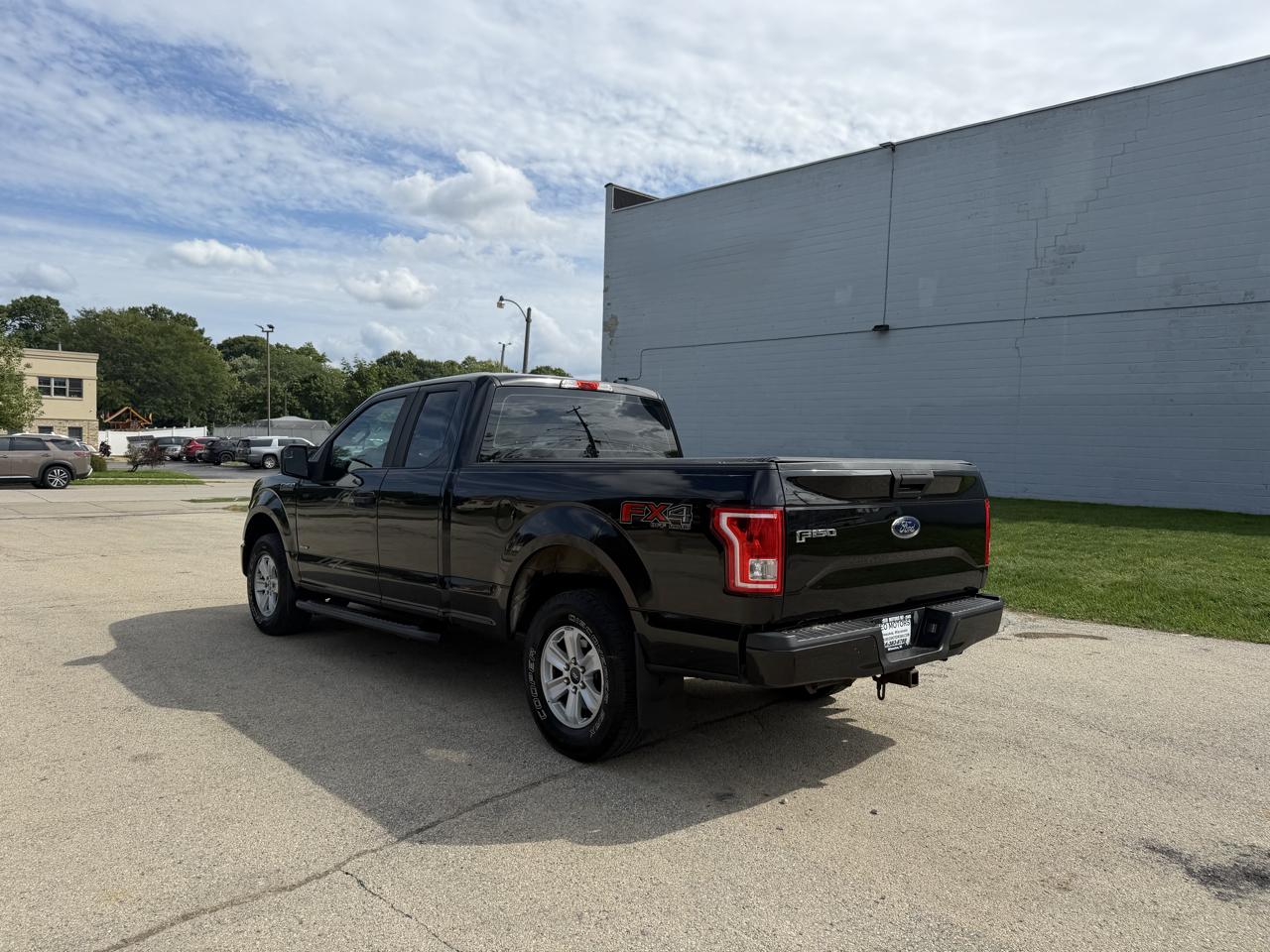 Ford F-150 Supercab 145" XL 2015