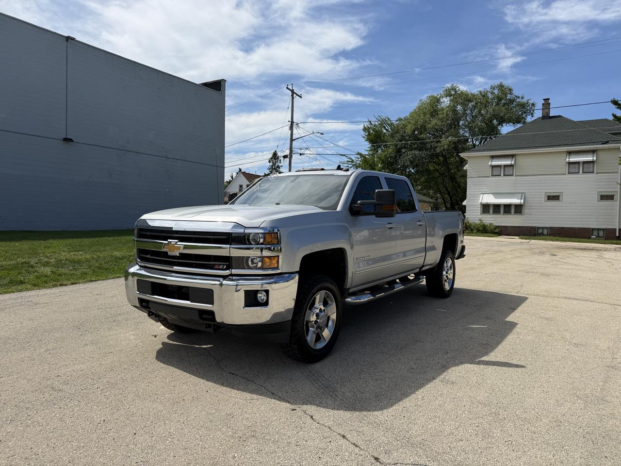 Chevrolet Silverado 2500HD LT Crew Cab Long Box 4WD 2018