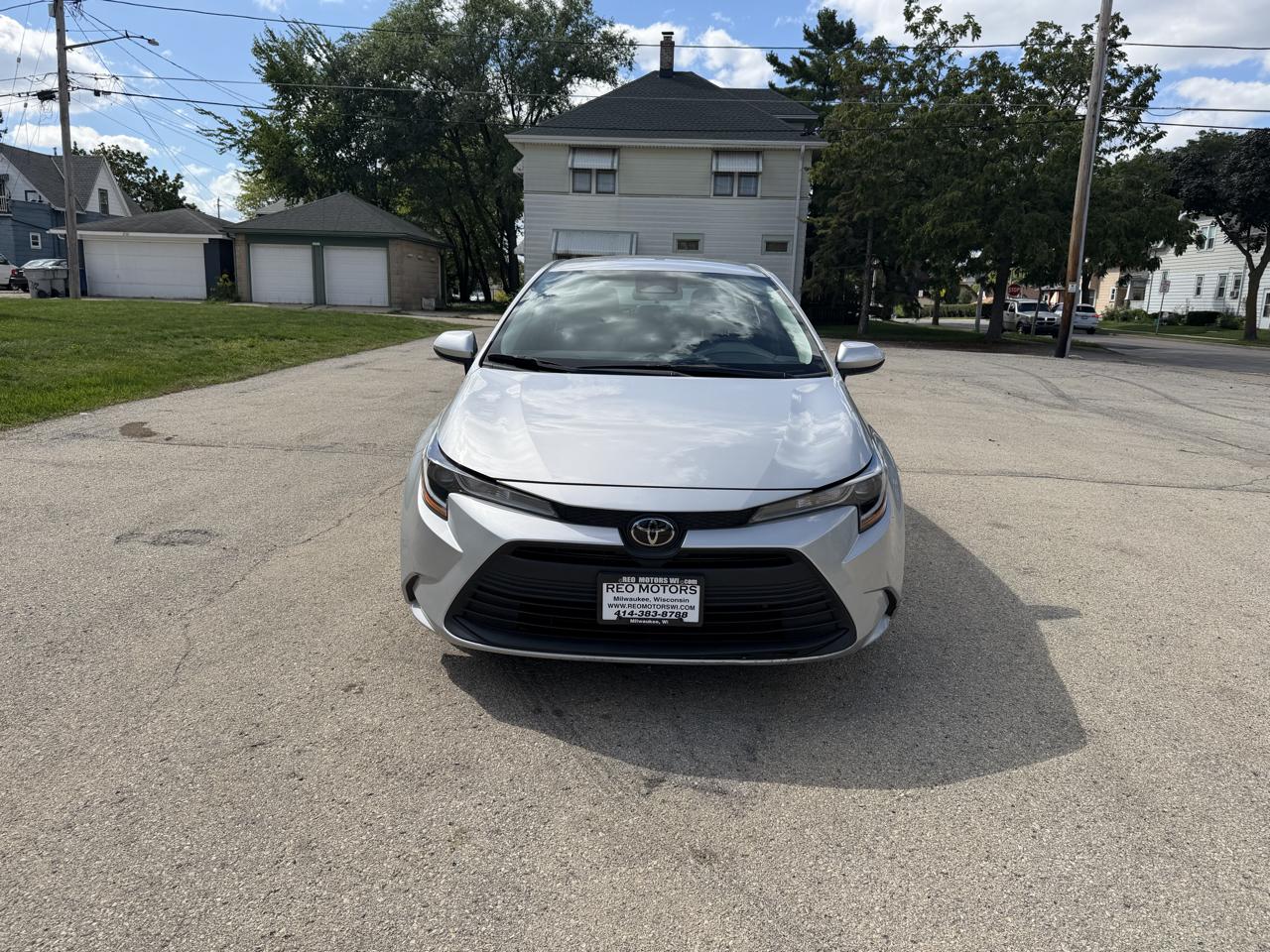 Toyota Corolla LE 2024